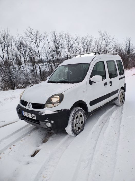 Vând Renault kangoo 4x4 2008 1.6 16v 95cp