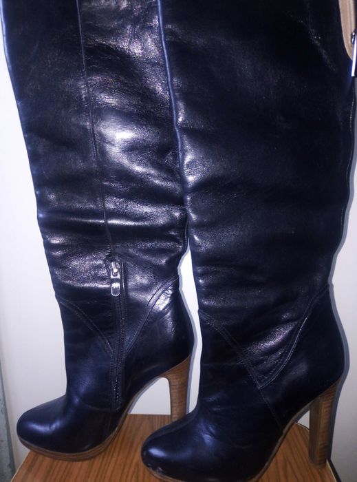 Продам женские сапоги !