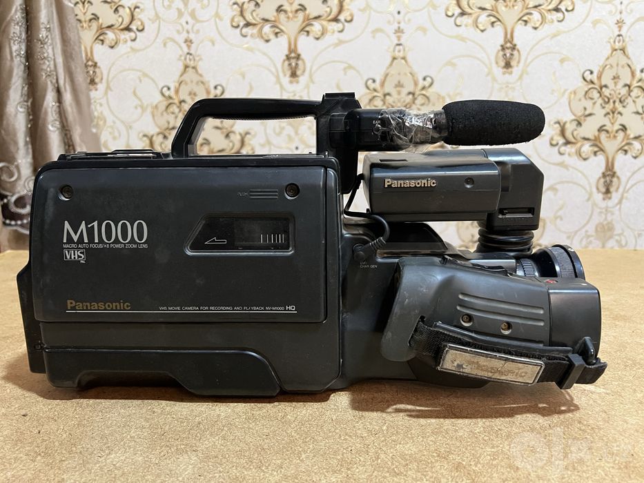 Panasonic M1000 VHS Videokamera — Ishlaydi, Komplekt