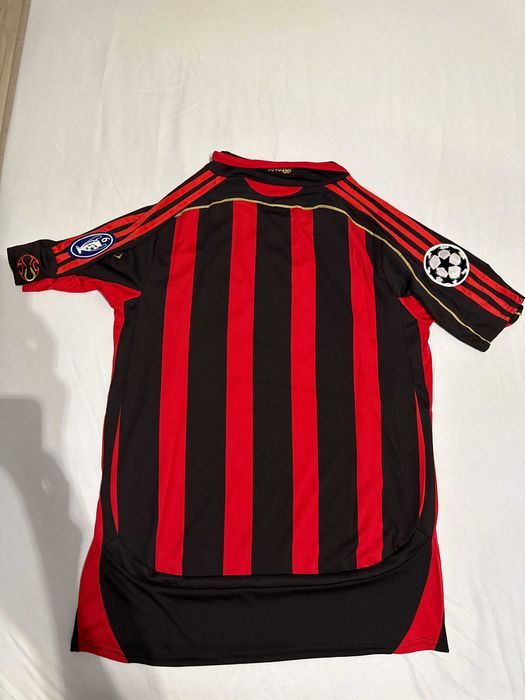 Tricou Milan 2007 home finala champions league cu badgeuri