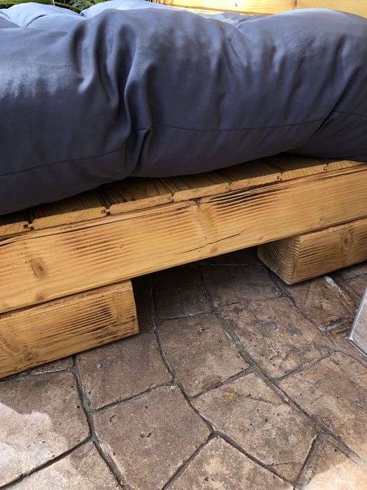 Диванче за градина