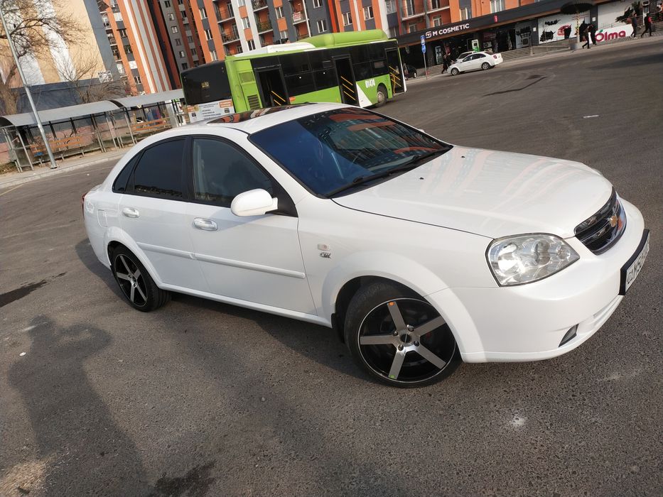 Lasetti 2012 avtomat