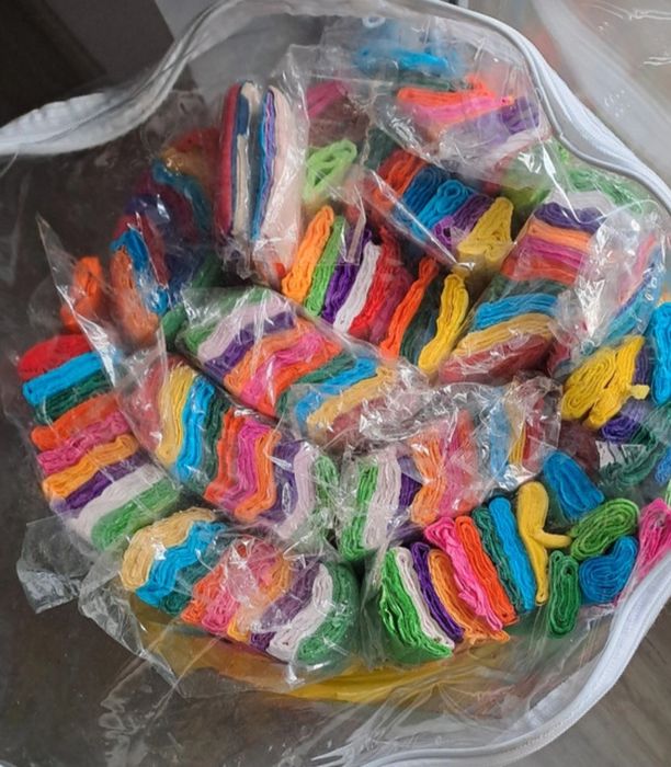 Oferta stoc de hartie creponata pentru creatii handmade