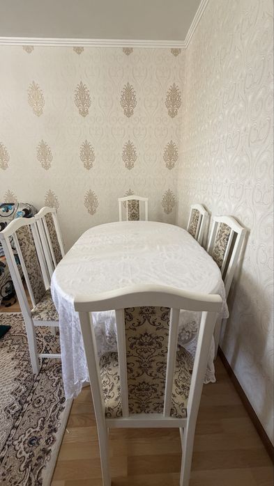 Продам стол со стульями