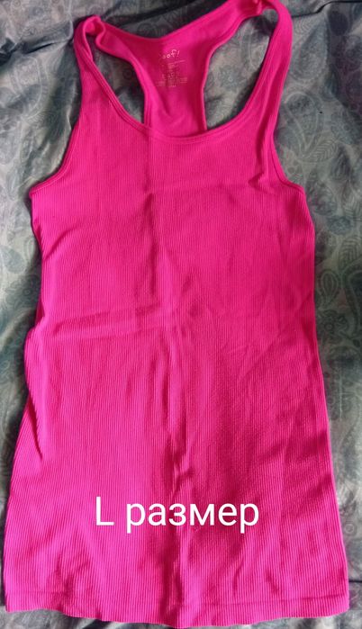 Подарявам дрехи различни размери