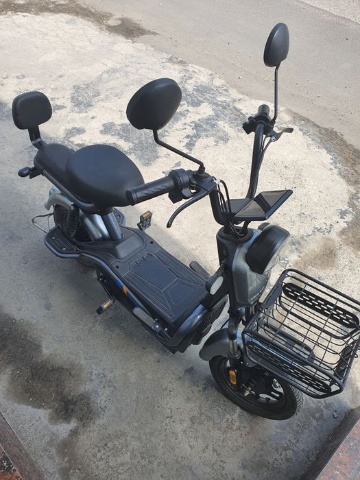 Demansh skuter elektrichiskiy