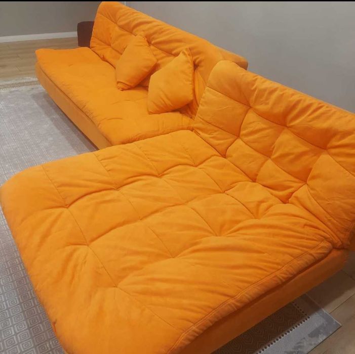 Диван угловой оранживый