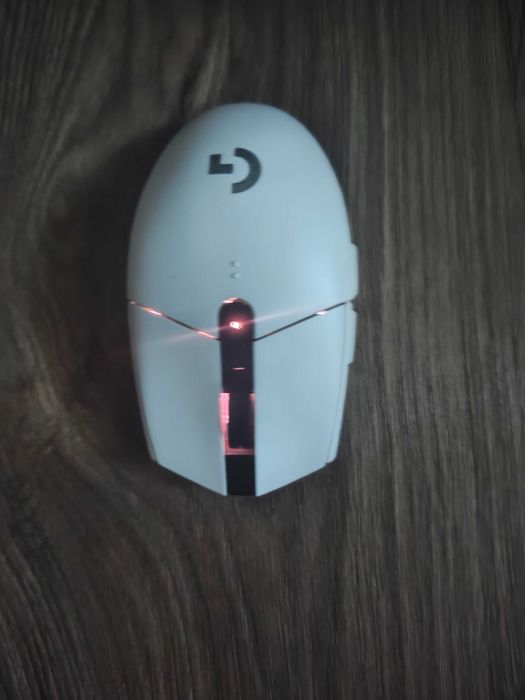 Logitech G304 Lightspeed Wireless Gaming Mouse