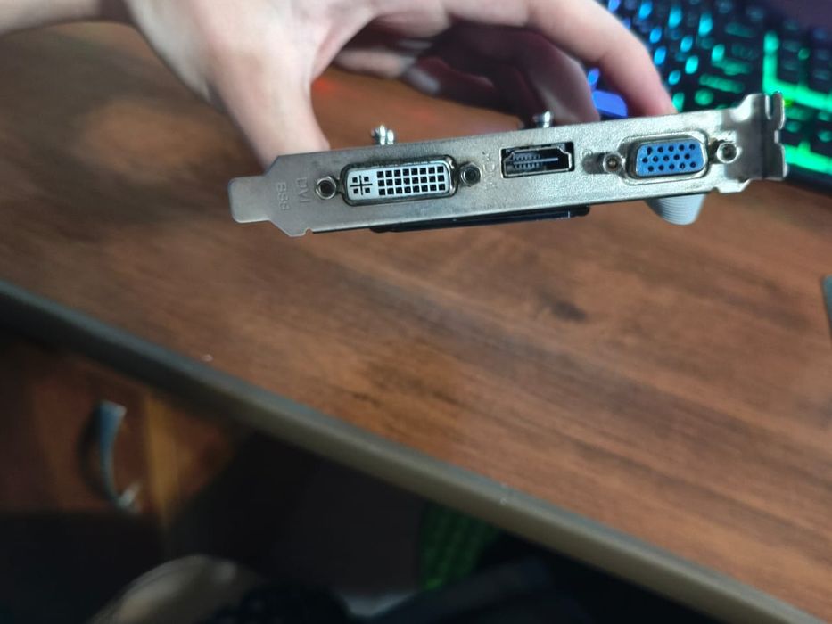 Видеокарта Gt 520