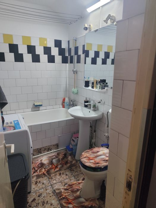 Vând garsoniera pe al crisului