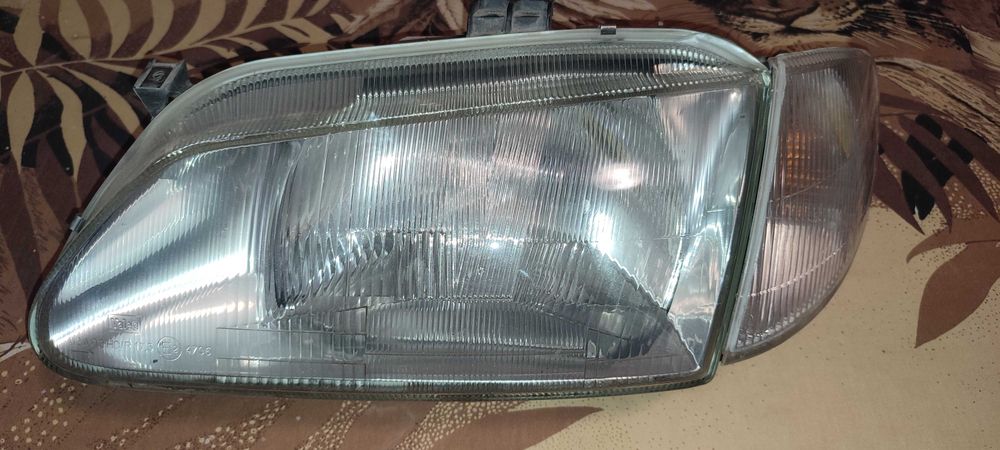 Рено меган сценик 1.6i части - фарове, дросел, радиатор и др.