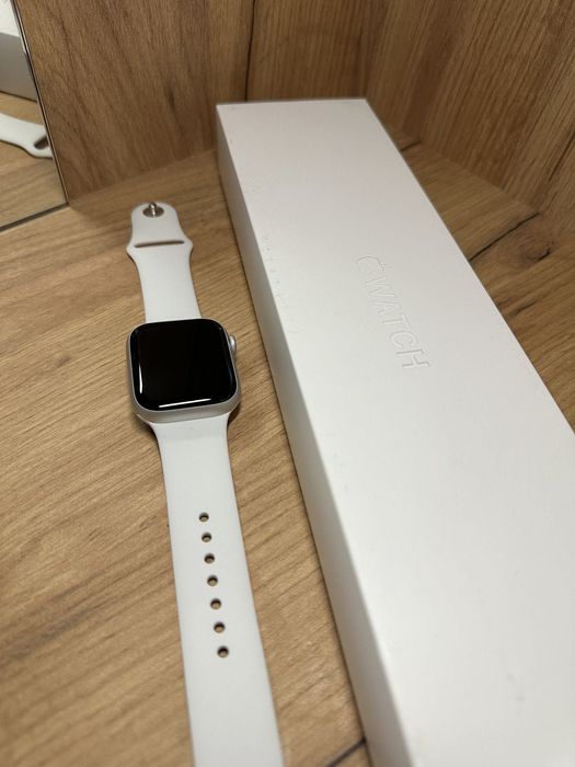 СРОЧНО!! Часы Apple Watch SE 40