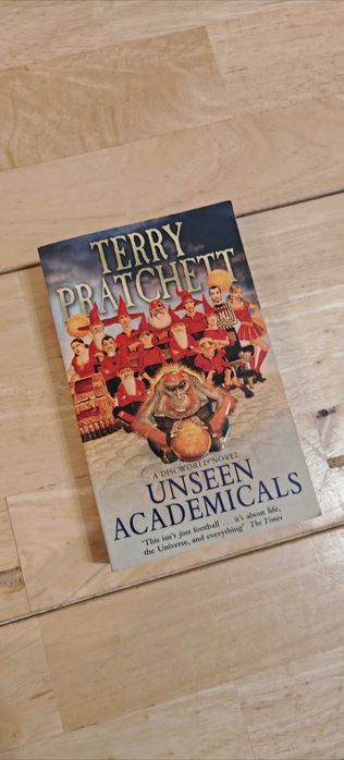 Книги Шекспир Пратчет и Лъвкрафт