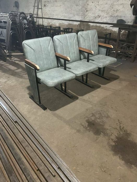 Скамейка для ожидания зала