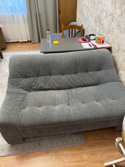 Диван и кресло, в хорошем состоянии