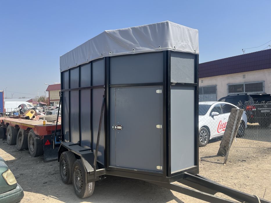 Продам прицеп/коневоз/скотовоз