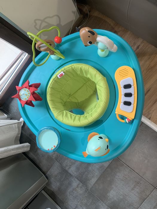 Активен център за бебе Tiny Love