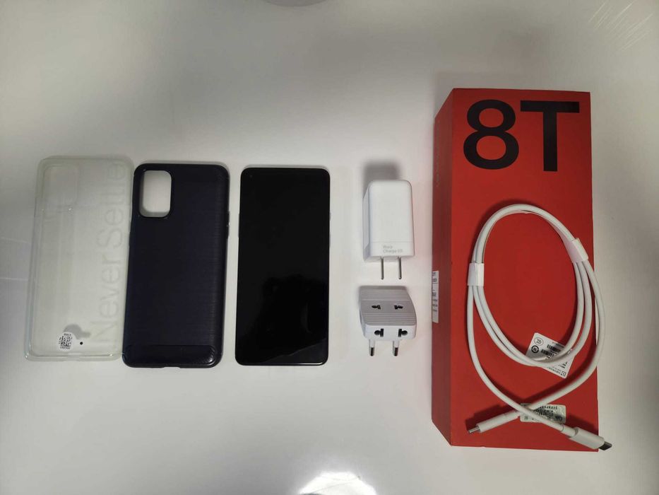 OnePlus 8T – 8GB RAM / 128GB – Liber la rețea – Stare foarte buna