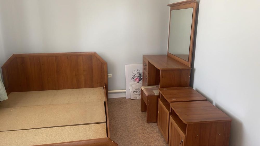 Спальный гарнитур