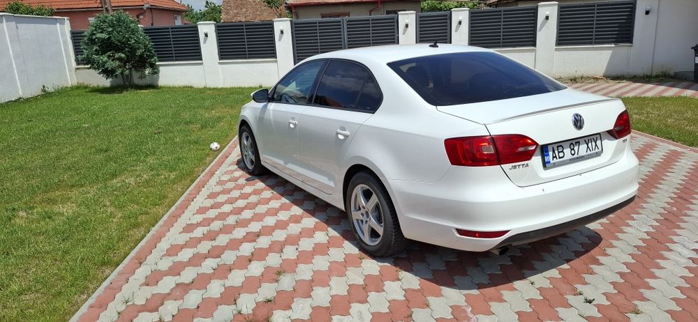 Volkswagen Jetta 1.6 TDI 2013