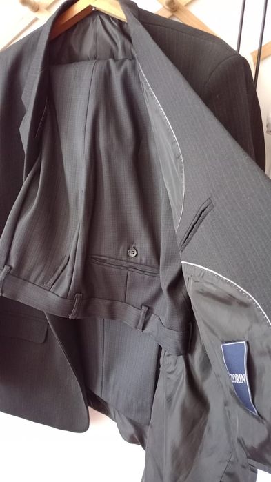 Костюм мужской 56 размера