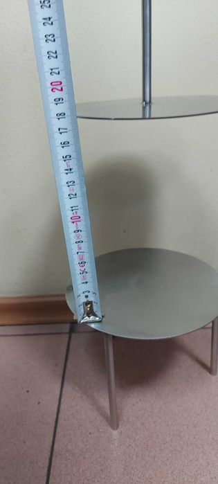 Илюзионна стойка за торти