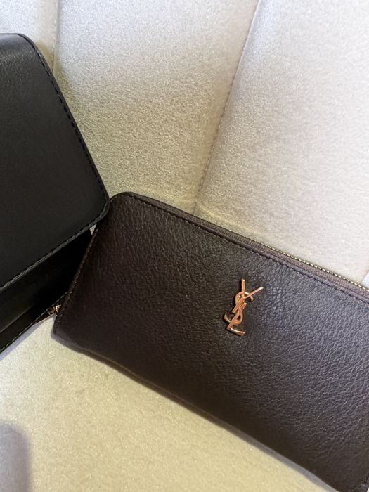 Portofel Yves Saint Laurent- negru-maro
