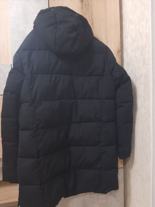 Продам пуховик на мальчика рост 164