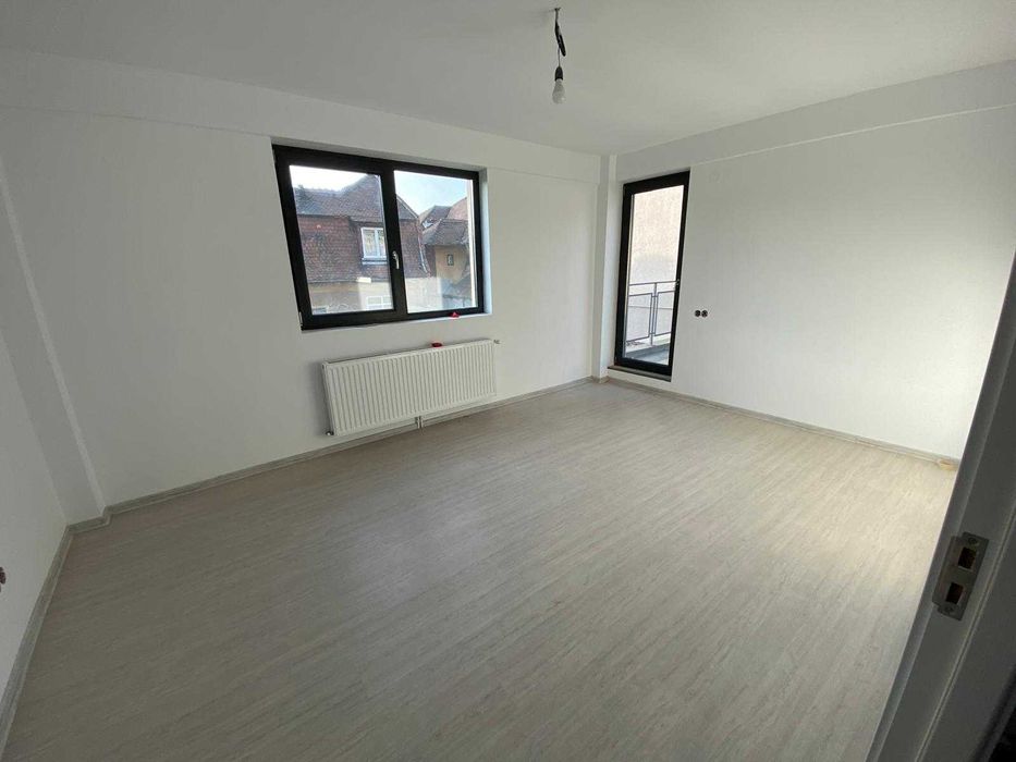 Vanzare/inchiriere imobil P+2 cu 10 garsoniere