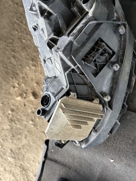 Оригинален фар десен Тесла Tesla 3/Y Full Led hd/lp asy ece