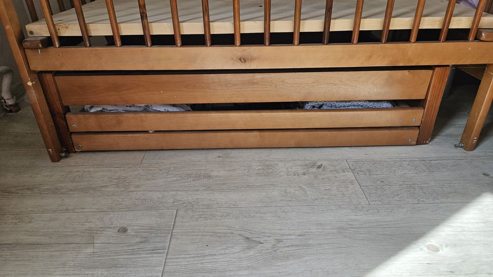 Кроватка с матрасом