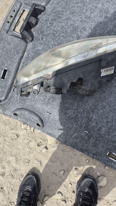 Десен Оригинален Фар  за Пежо 307 2001 - 2008г