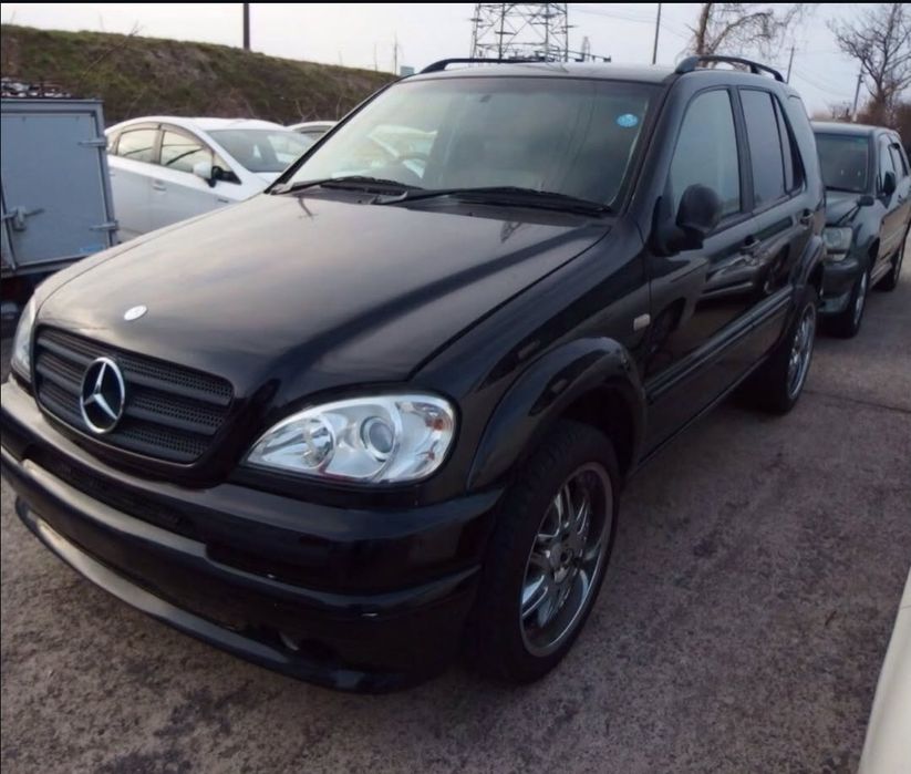 Mercedes ML 163 передний бампер
