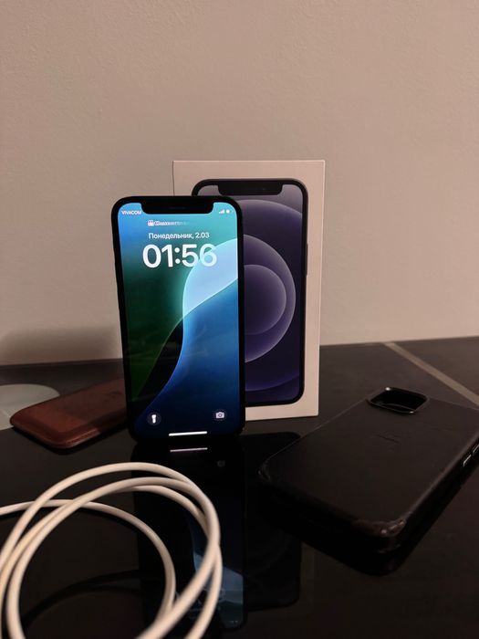 iPhone 12 mini 64GB Black + оригинален кожен калъф и картхолдер