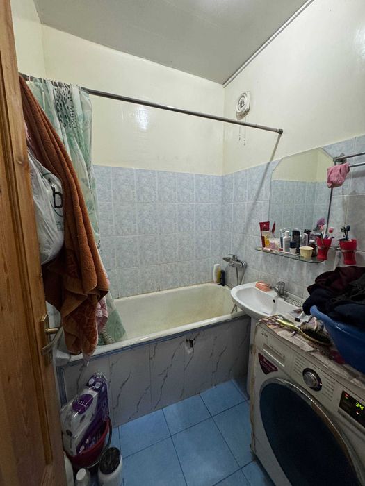 1-я линия в Чиланзаре — 2 комнаты под нежилое, 49 м², 1/4`