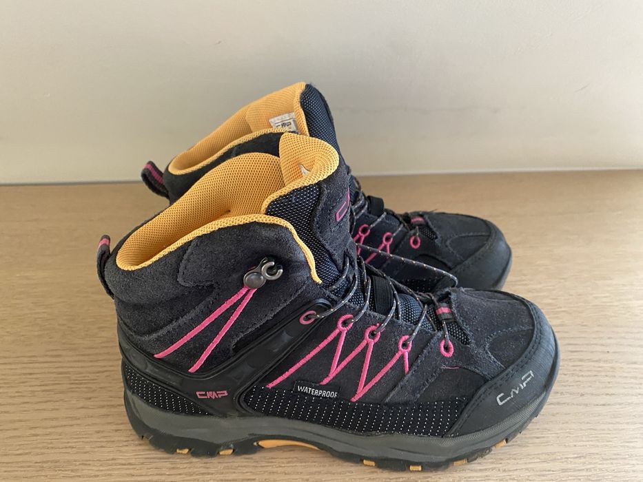 CMP kids trekking shoes/35