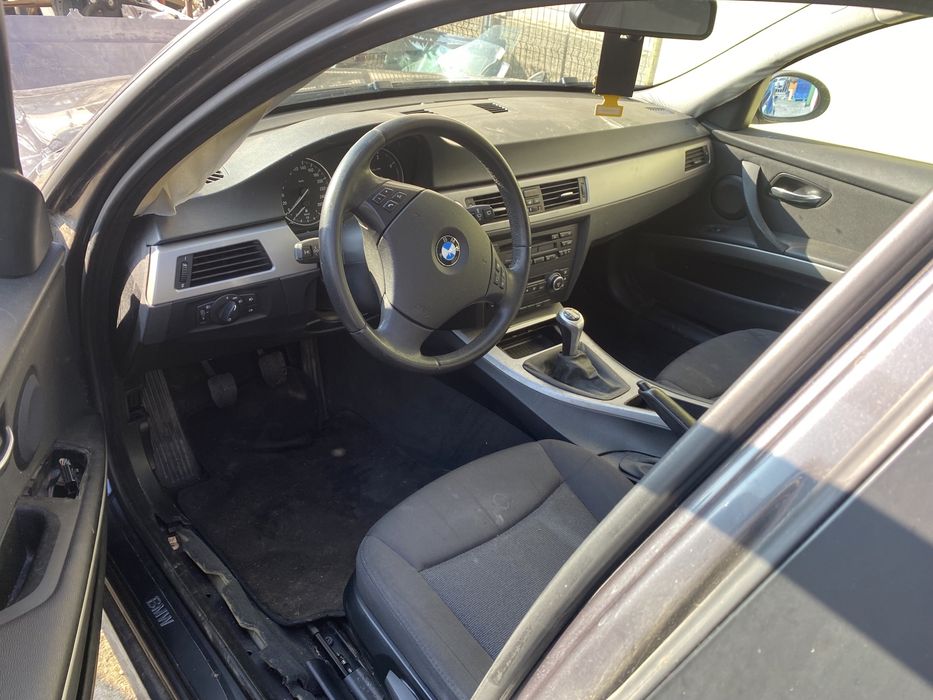 Piese BMW E90 318d N47