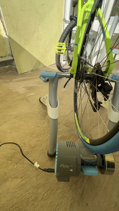 Тренажор Tacx Flow Smart