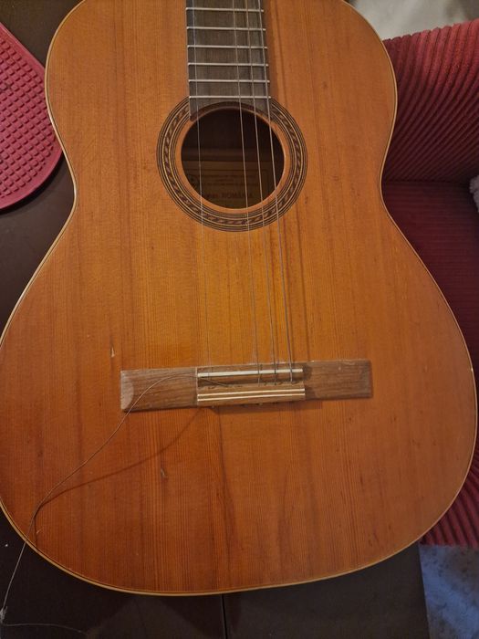 Chitara Reghin vintage