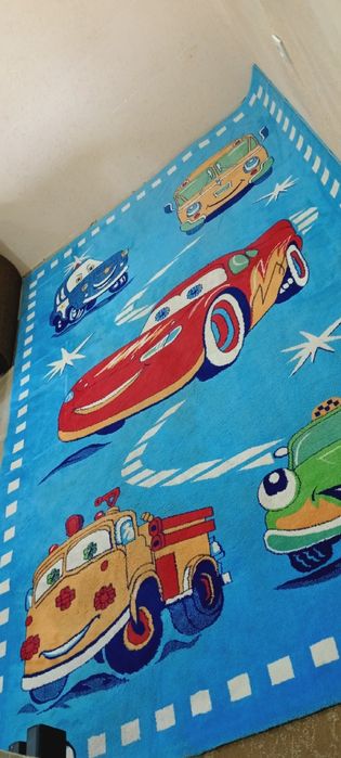 Продам ковёр в детскую комнату