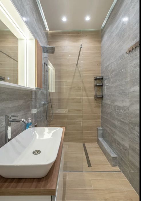 Дава се под наем Тристаен апартамент в София, Център - 120 кв.м за 1495.83 € - Снимка #13