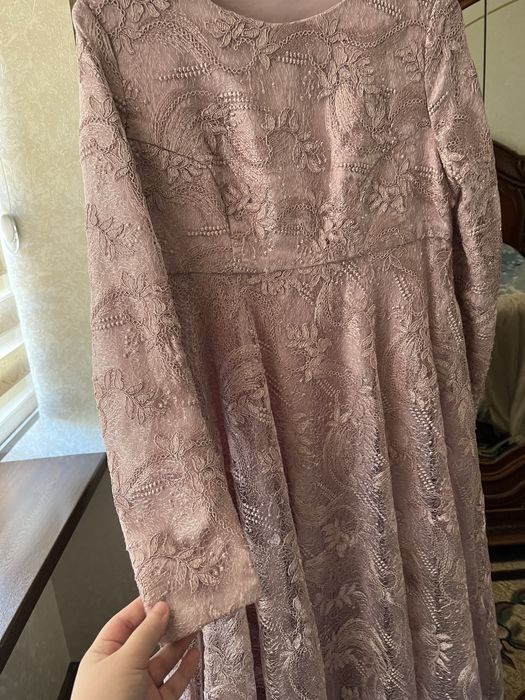 Вечерни койне гипюрли