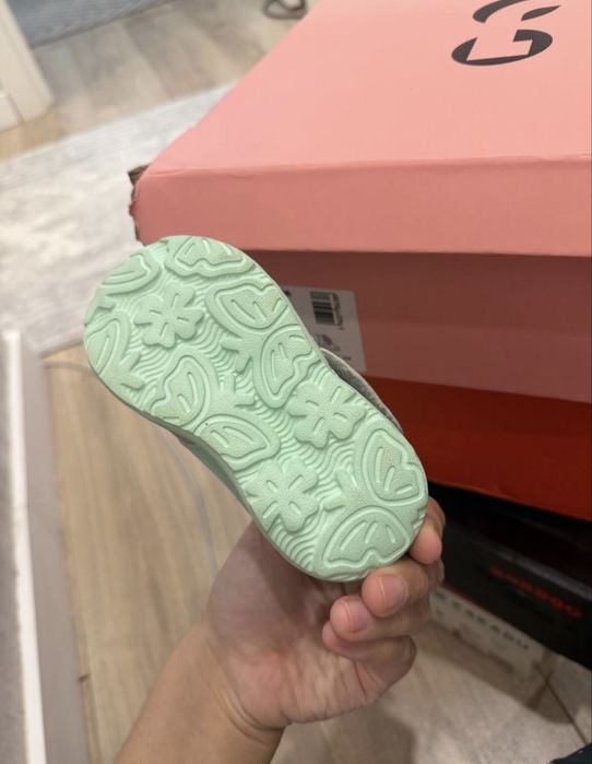 Кроссовки детские для девочки