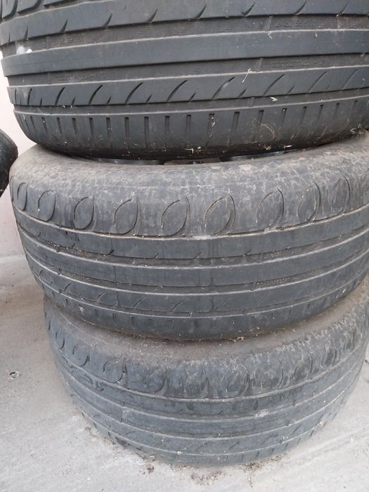 Vind cauciucuri cu jenti noi rulate numai o vară
