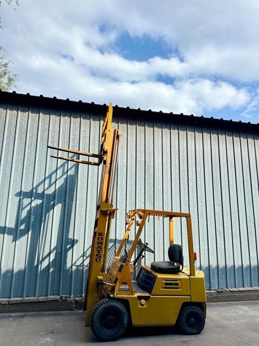 Вилочный погрузчик Komatsu FG15L-12