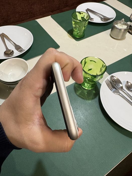 Айфон 11 сатылады!