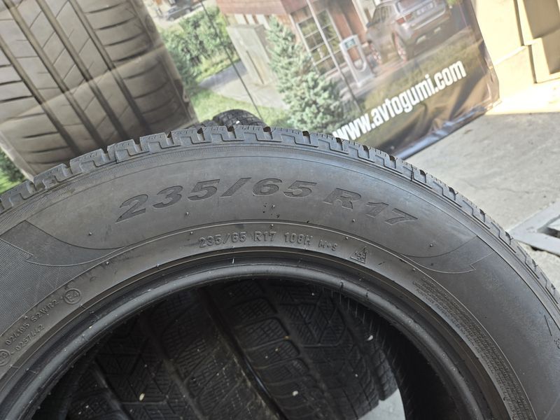 235/65/17 PIRELLI 4бр