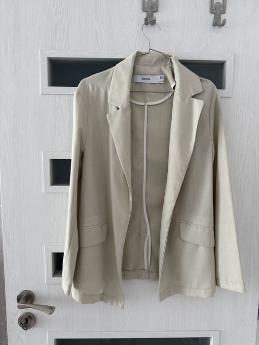 Блейзър Bershka нов