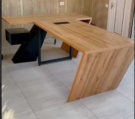 Ofis va uy uchun o'zgacha ko'rinishdagi mebellarimiz sotuvda