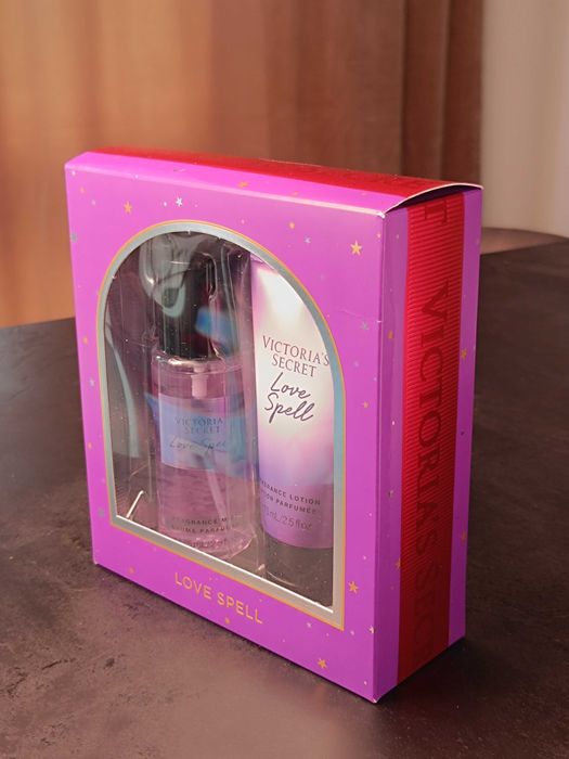 подаръчни комплекти Victoria's Secret
